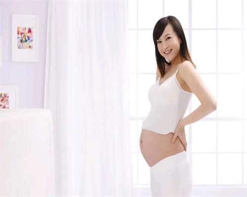 怀孕期间照样做运动，38岁乐基儿宣布产子，小王